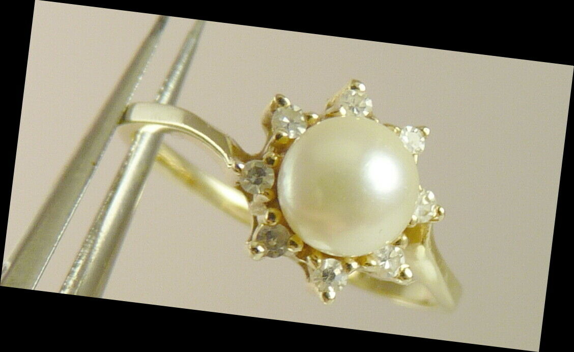 5.7mm Pearl Ring With 8 Diamond Halo   14k Gold Size 6¾