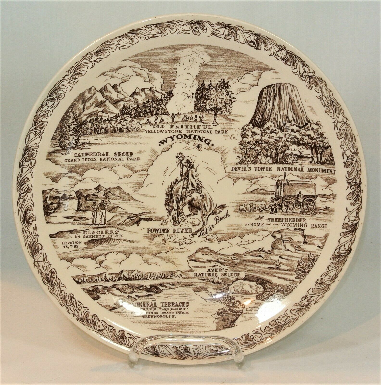 Vernon Kilns Wyoming State Souvenir Plate 10 1/2 Inch Vintage California Pottery