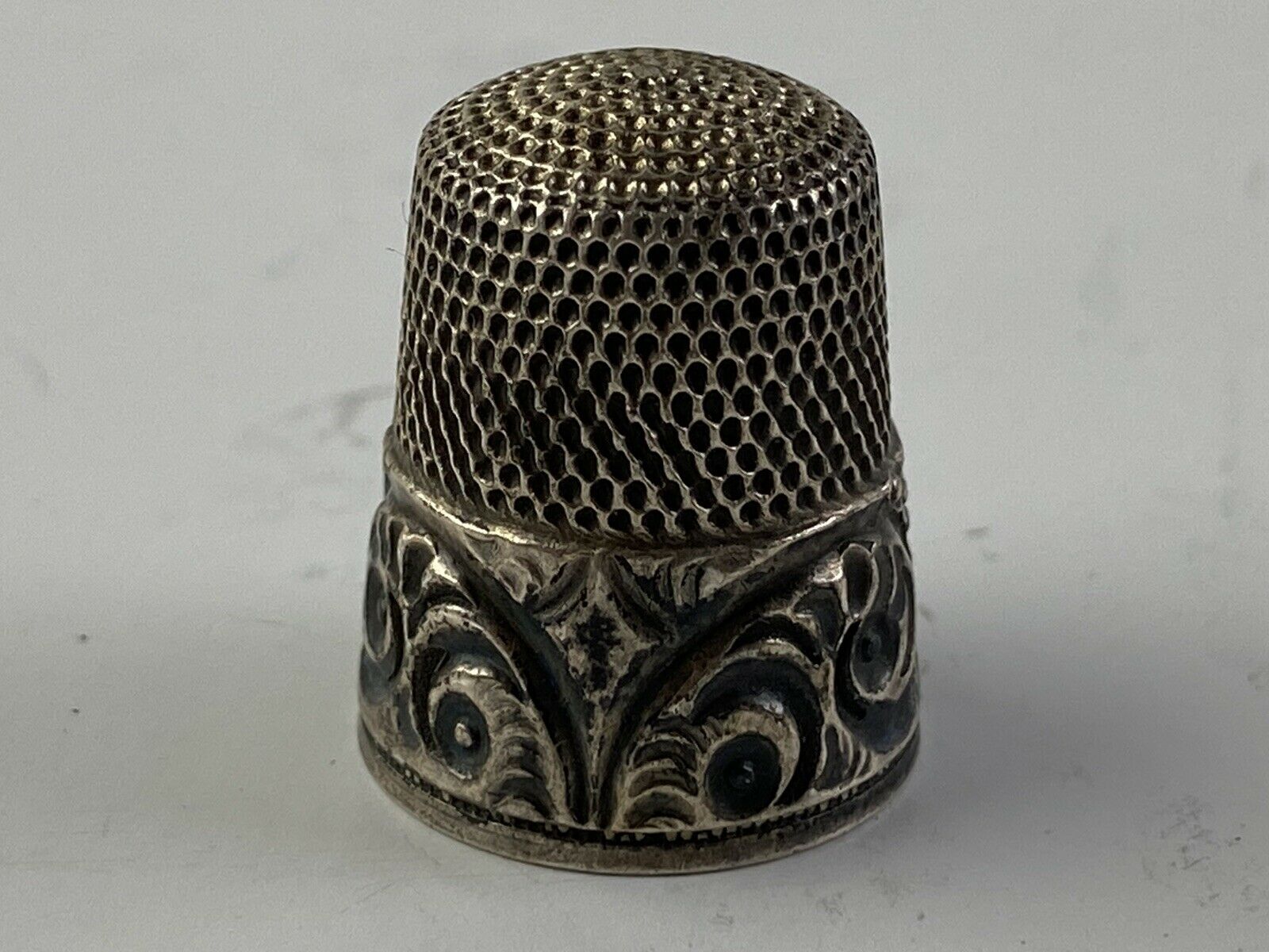 Vintage Simons Bros. Co. Monogram Blank Sterling Silver Thimble Sewing