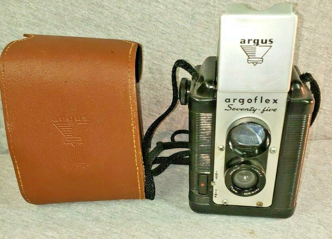 Vintage Argus Argoflex Seventy Five Film Camera W/ Case
