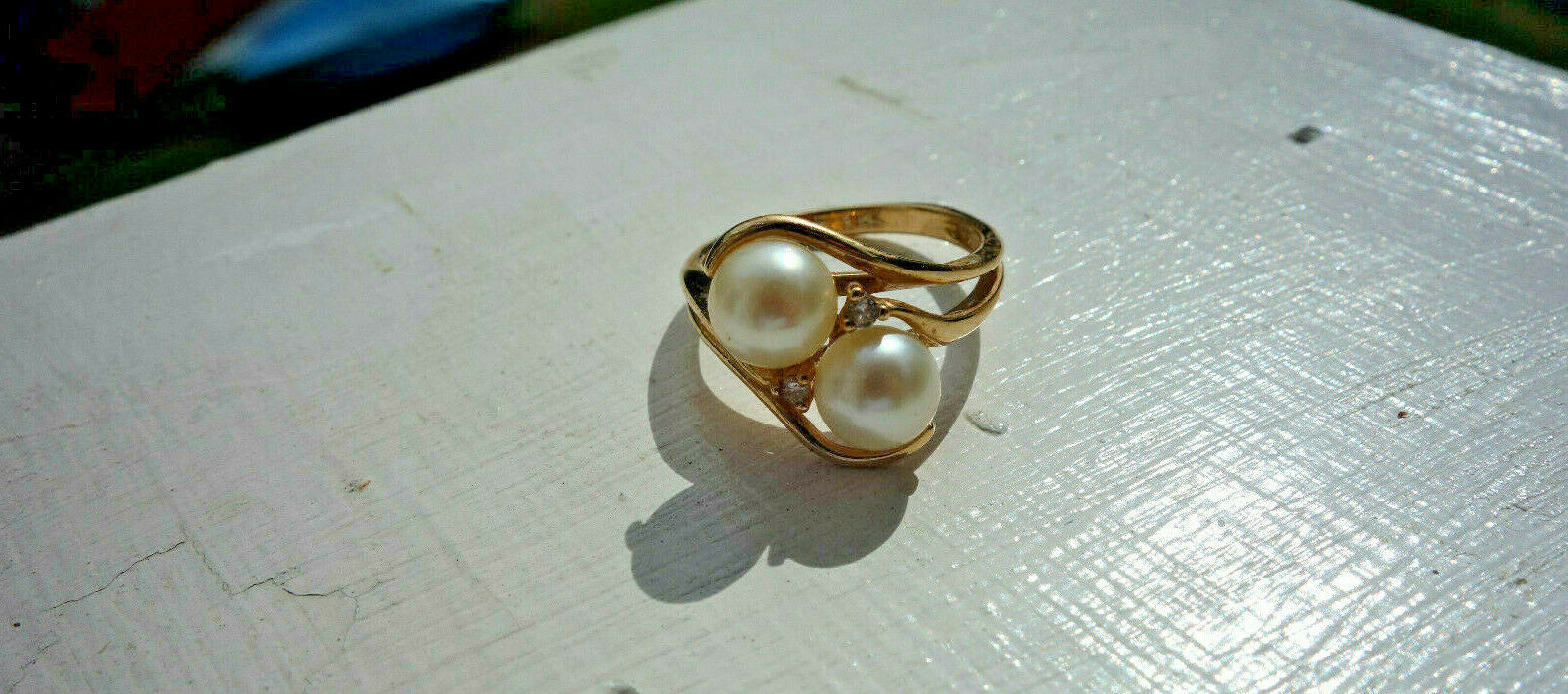14k White Gold And 2 Pearl Ring With Diamond Accents Size 7 Stamped P14k C (ah)