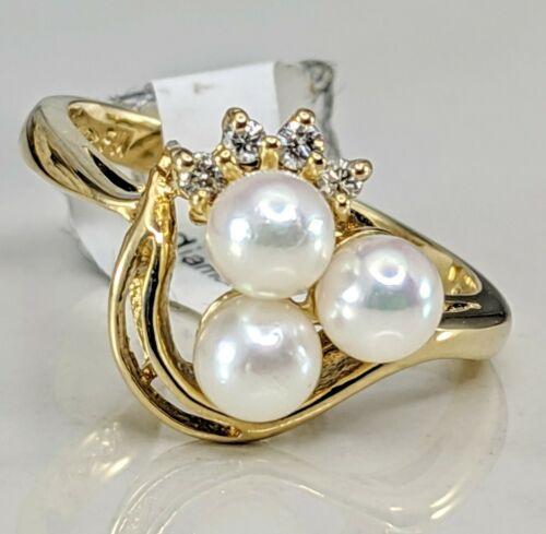 * 14kt Fine Yellow Gold Diamond & Triple Pearl Ring * Very Elegant * Gorgeous!!