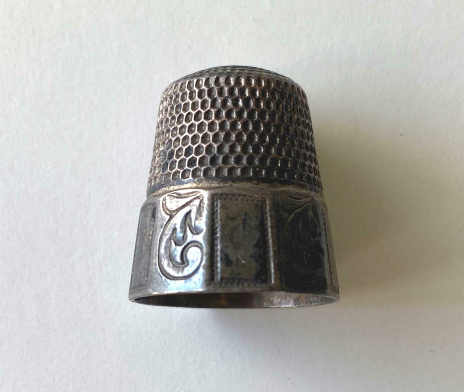 Antique Stern Brothers Sterling Silver Number 10 Thimble