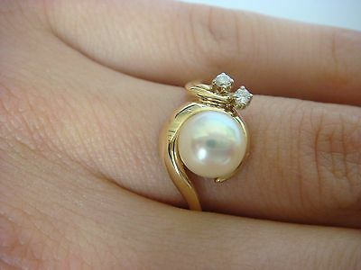14k Yellow Gold, Pearl And Two Diamonds Free Style Ladies Ring 3.1 Grams