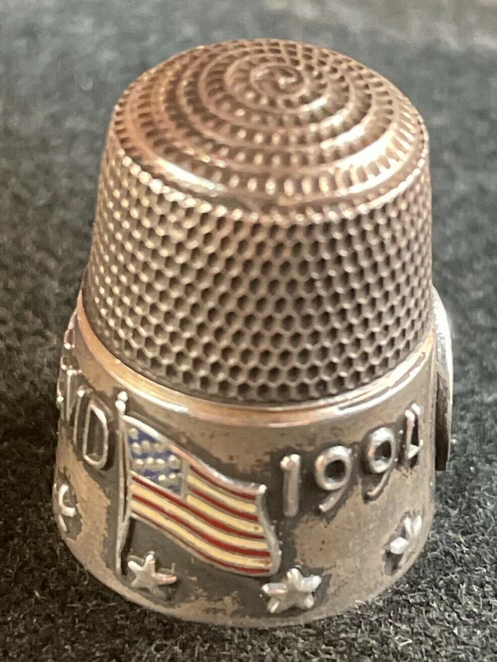 Sterling Silver Thimble “baltimore” Tci 1994 Enamel Flag By Simons Brothers