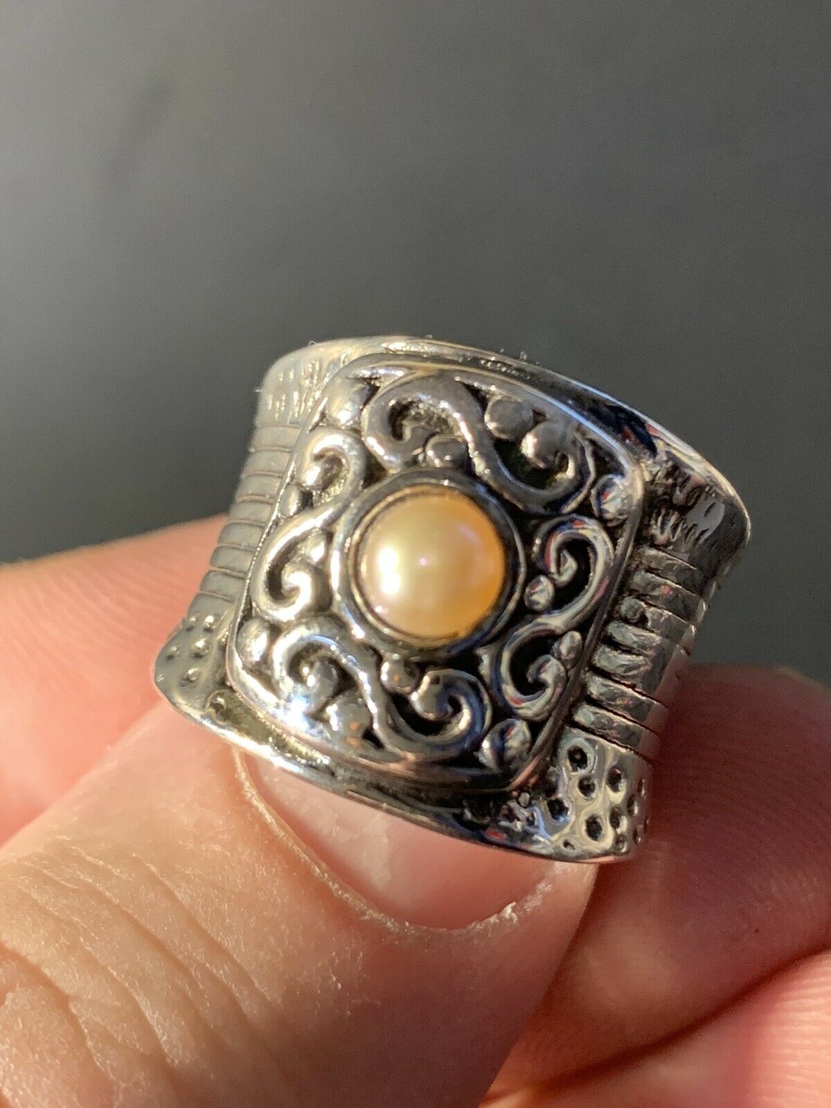 Sterling Silver Grooved Scrolled Accent Cultured Pearl Ring Size 7 Thailand 925